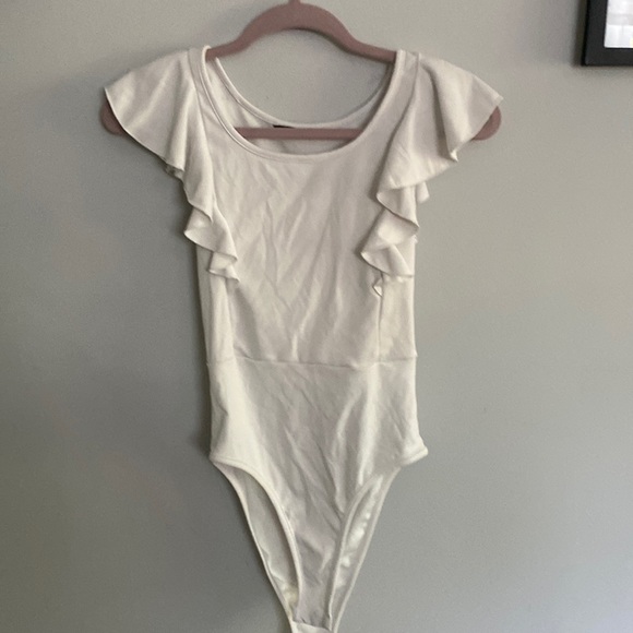 SHEIN Tops - ⭐️2/$10 - bodysuit